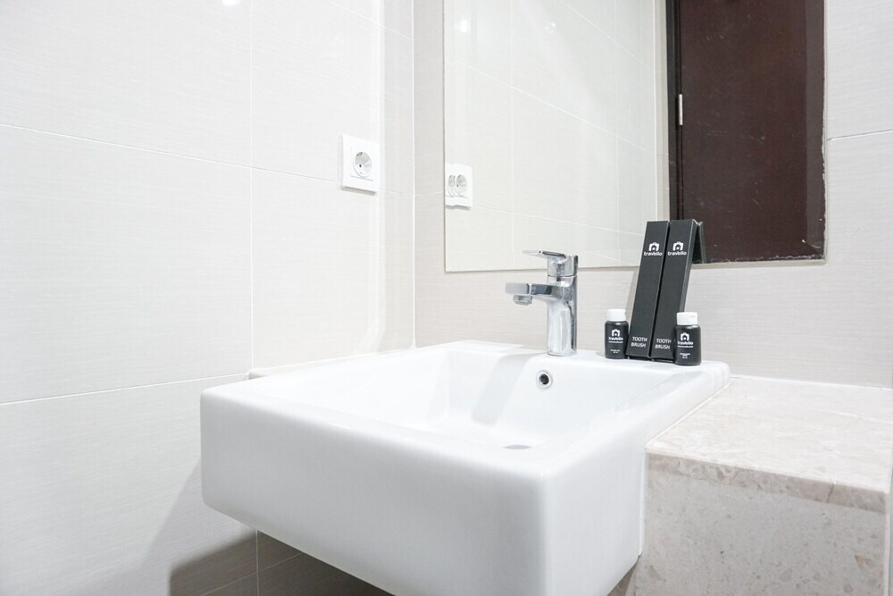 Джакарта: Chic and Cozy Studio Apartment at Puri Mansion