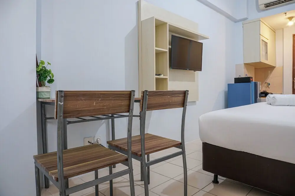 Джакарта: Simple with Affordable Price Studio Puri Park View Apartment