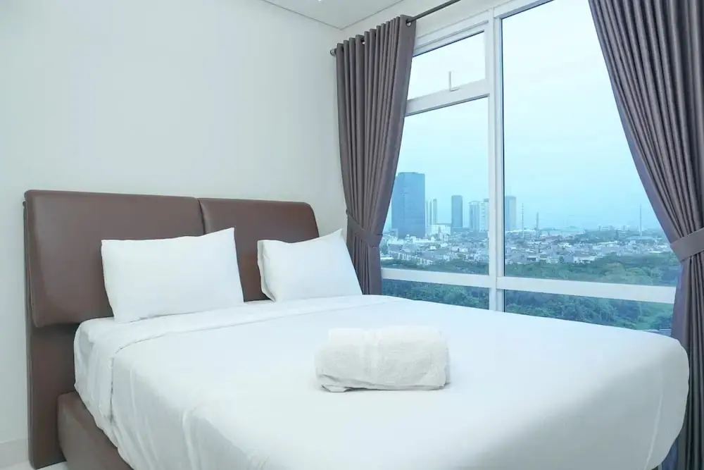 Джакарта: Minimalist 3BR Apartment at Puri Mansion