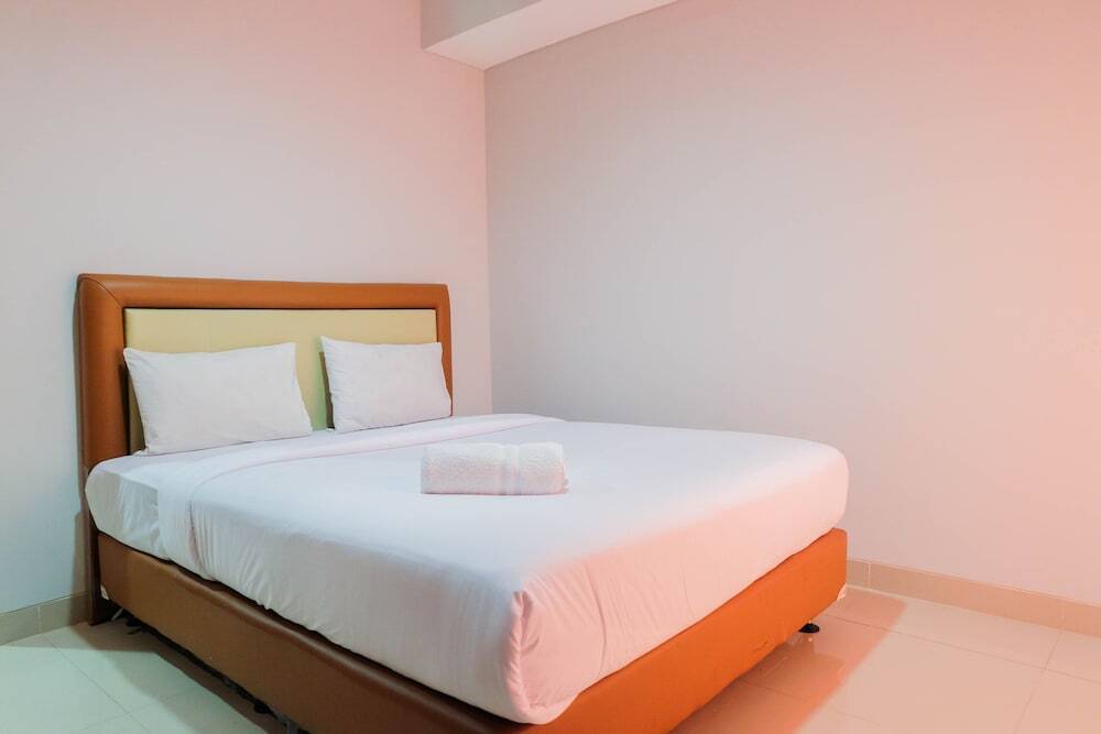 Legok: Minimalist Studio Apartment at Atria Residence