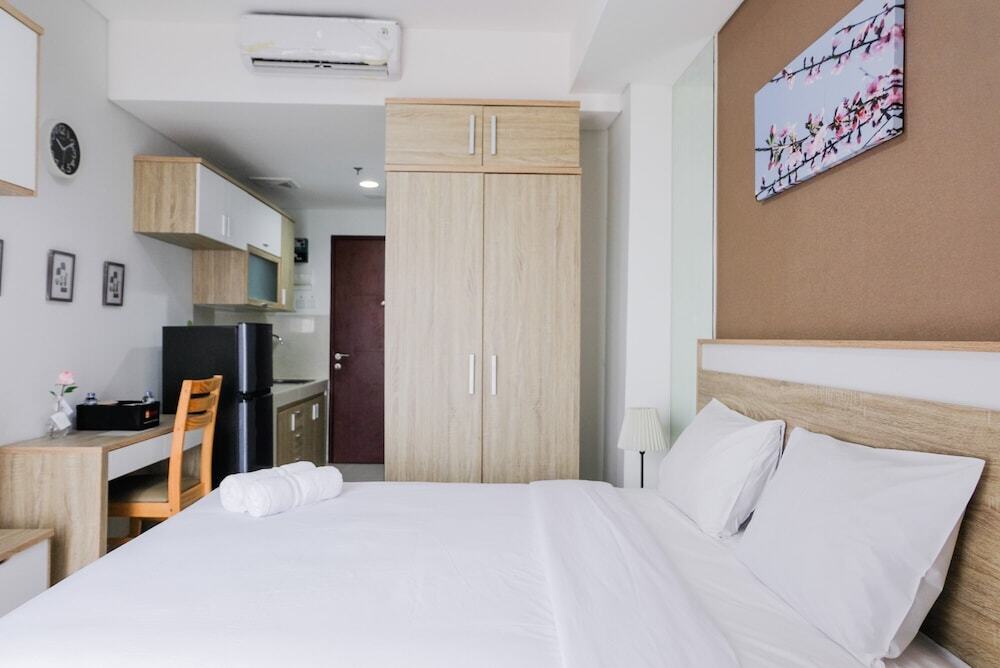 Тангеранг: Luxurious and Cozy Studio Springwood Apartment