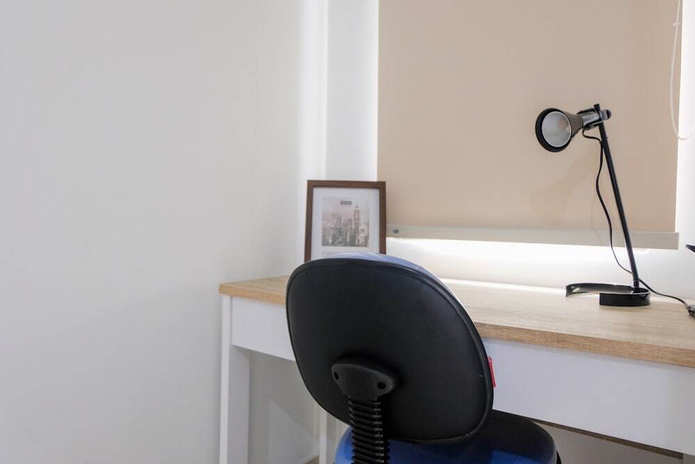 Тангеранг: Luxurious and Cozy Studio Springwood Apartment