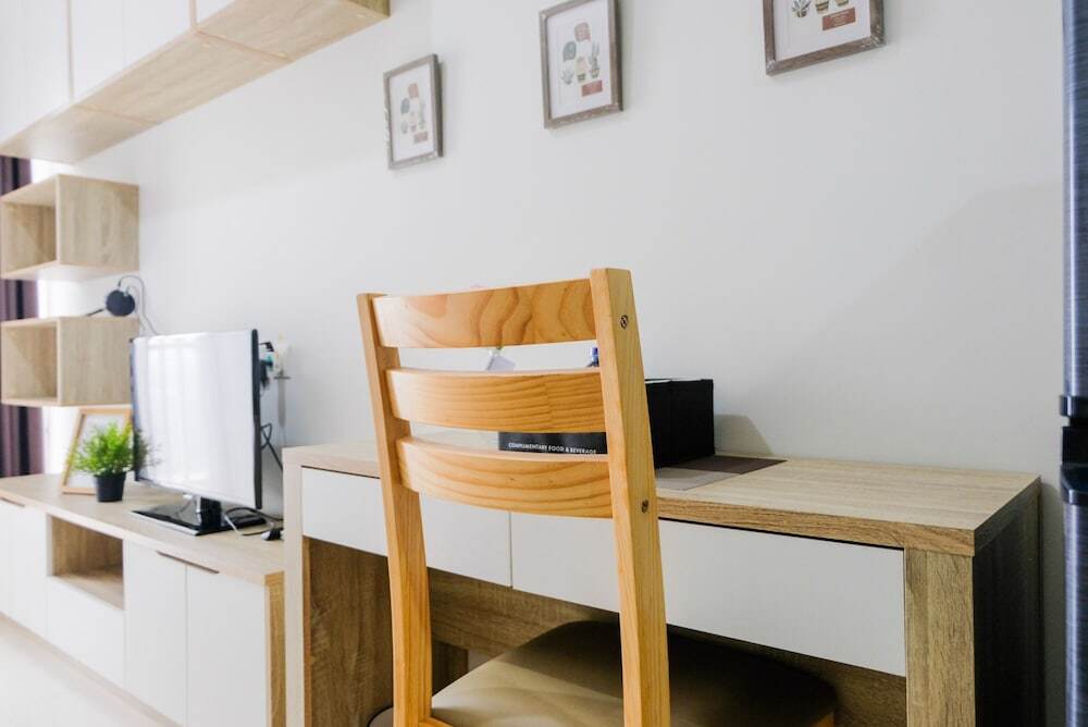 Тангеранг: Luxurious and Cozy Studio Springwood Apartment