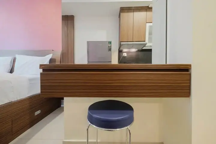 Бекаси: Homey Studio Room at Grand Kamala Lagoon Apartment
