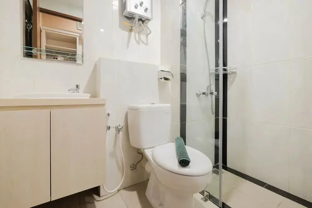 Бекаси: City View Studio Apartment at Grand Kamala Lagoon