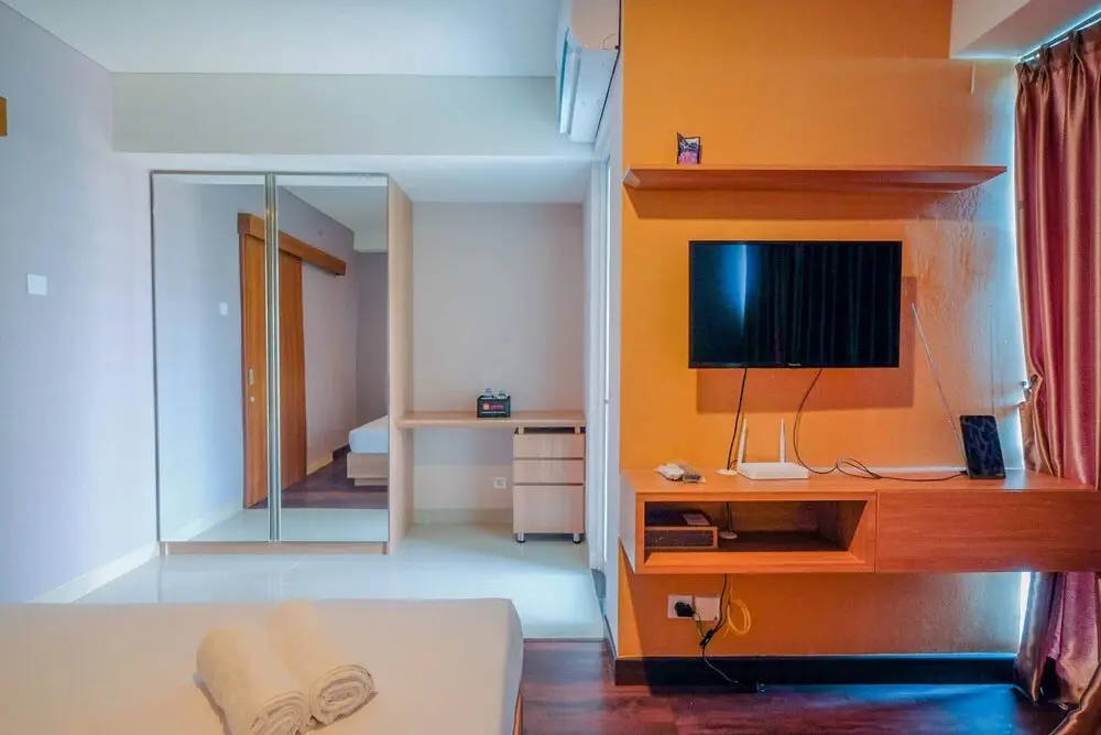 Бекаси: Minimalist Studio Apartment at Grand Kamala Lagoon