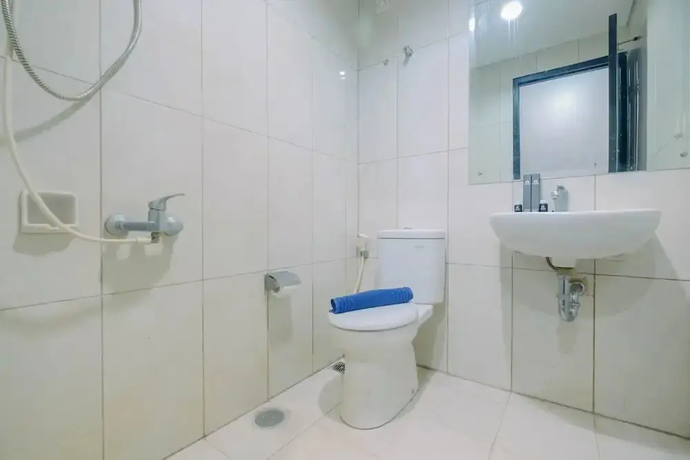 Джакарта: Vintage Studio Apartment at Nifarro Park