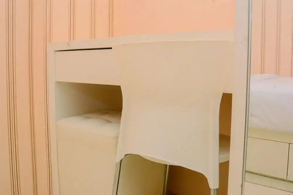 Джакарта: Chic and Cozy 2BR Apartment at Bassura City