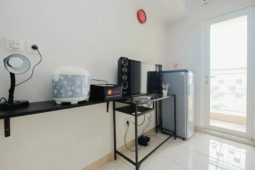 Бекаси: Stylish and Posh Studio Springlake Summarecon Bekasi Apartment