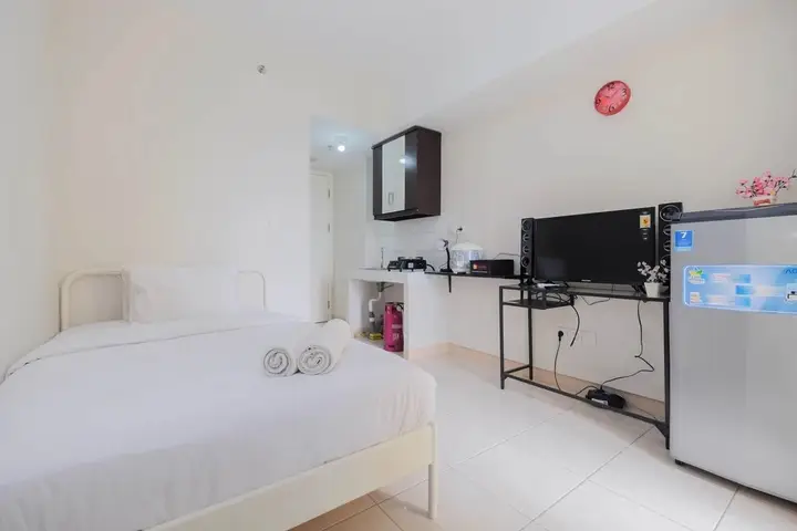 Бекаси: Stylish and Posh Studio Springlake Summarecon Bekasi Apartment