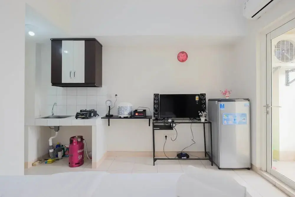 Бекаси: Stylish and Posh Studio Springlake Summarecon Bekasi Apartment