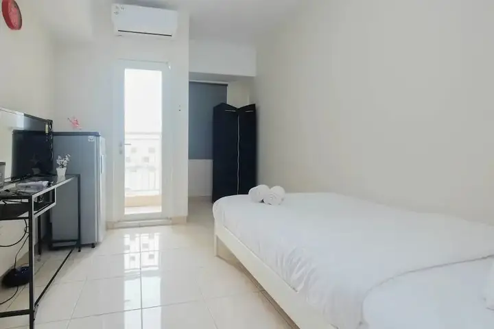 Бекаси: Stylish and Posh Studio Springlake Summarecon Bekasi Apartment