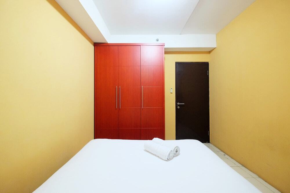 Чикаранг: Elegant and Spacious 2BR Metropark Condominium Jababeka Apartment