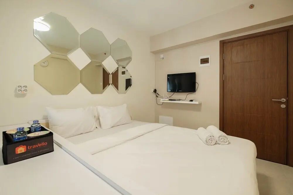 Депок: Homey and Comfy Studio Cinere Resort Apartment