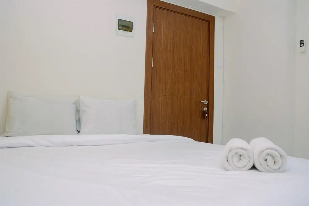 Депок: Minimalist and Convenient Studio Cinere Resort Apartment