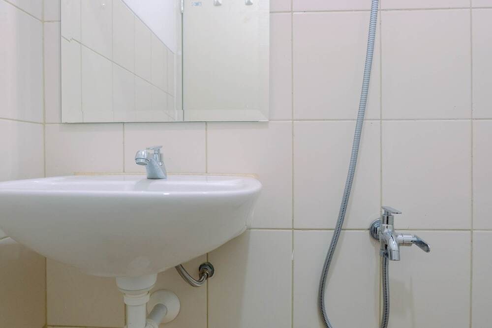 Чикаранг: Best Price Studio Apartment @ Riverview Jababeka