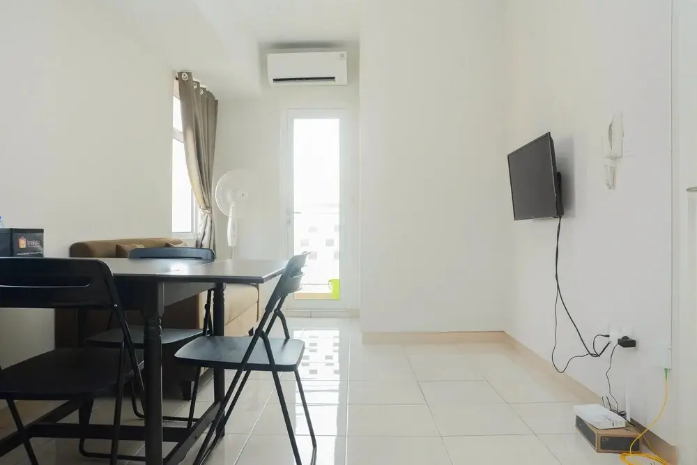 Бекаси: Comfy 2BR Apartment @ Springlake Summarecon