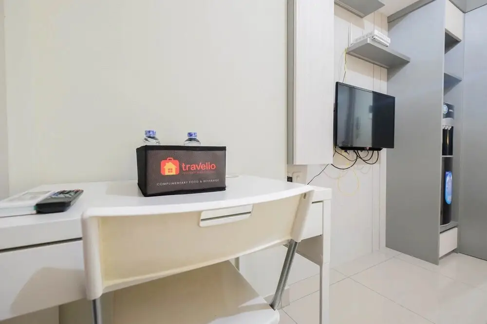 Бекаси: Elegant Studio Room at Springlake Summarecon Apartment
