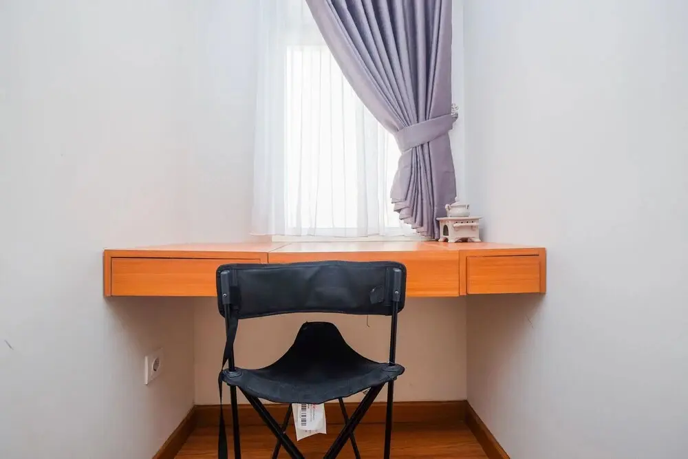 Бекаси: Pool View and Homey 2BR Apartment @ Springlake Summarecon