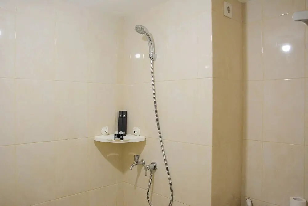 Бекаси: Comfortable Studio Apartment at Springlake Summarecon