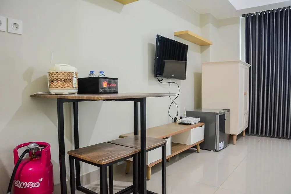 Бекаси: Comfortable Studio Apartment at Springlake Summarecon