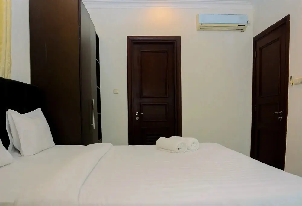 Джакарта: Modern 2BR at The Belleza Apartment
