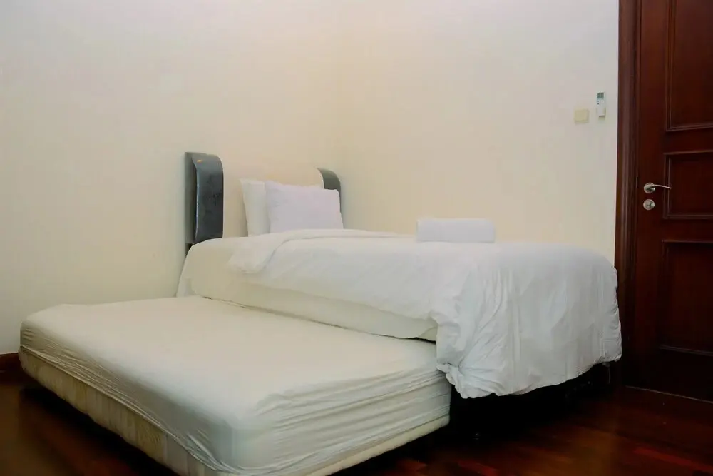 Джакарта: Modern 2BR at The Belleza Apartment