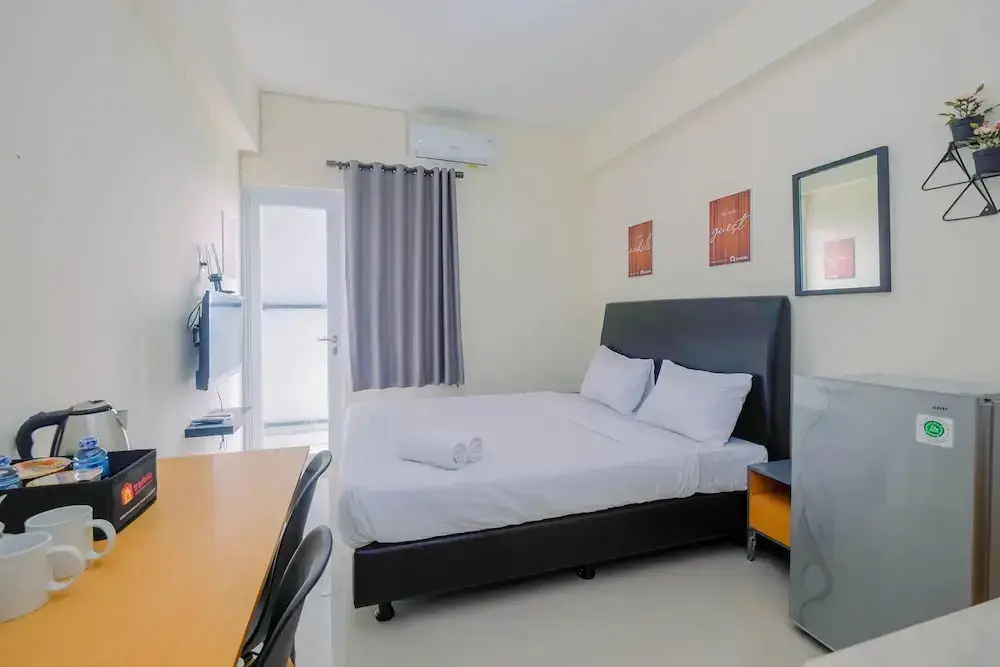 Богор: Minimalist Studio Apartment at Bogorienze Resort By Travelio