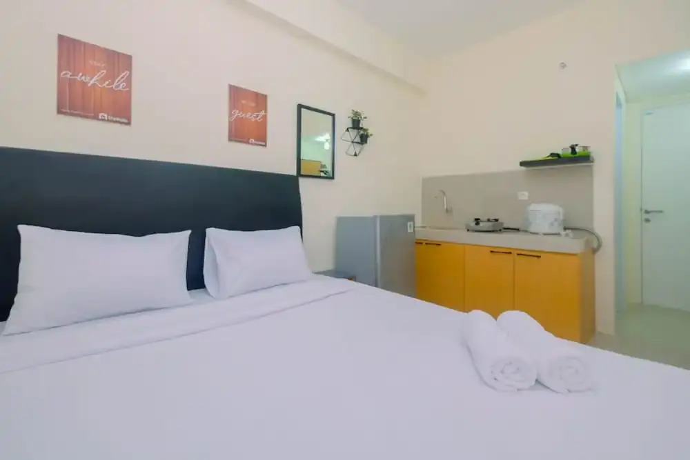 Богор: Minimalist Studio Apartment at Bogorienze Resort By Travelio