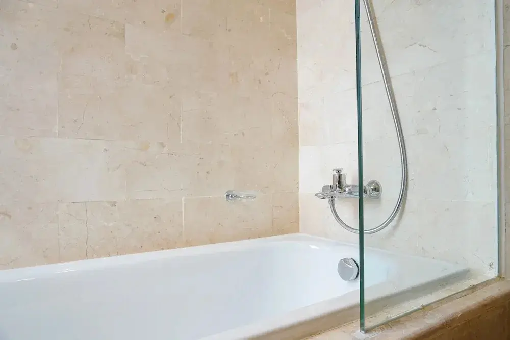Джакарта: Relaxing 2BR at The Empyreal Condominium Epicentrum Apartment By Travelio