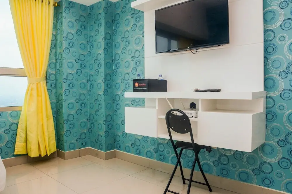 Бекаси: Cozy with City View @ Studio Springlake Bekasi Apartment By Travelio