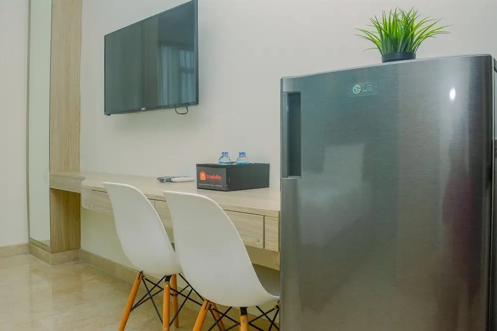 Джакарта: Fully Furnished and Comfortable Design Studio Menteng Park Apartment By Travelio