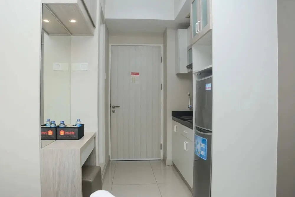 Бекаси: Premium and Comfy Studio Apartment @ Grand Kamala Lagoon By Travelio