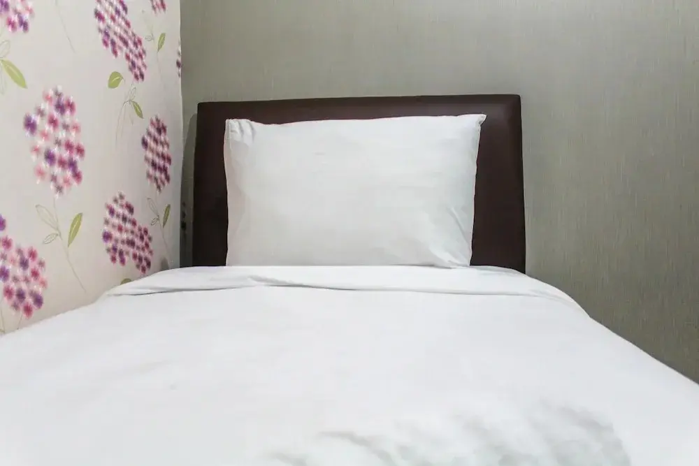 Джакарта: Posh 2BR Apartment at Green Bay Pluit By Travelio