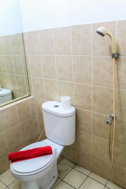 Джакарта: Posh 2BR Apartment at Green Bay Pluit By Travelio