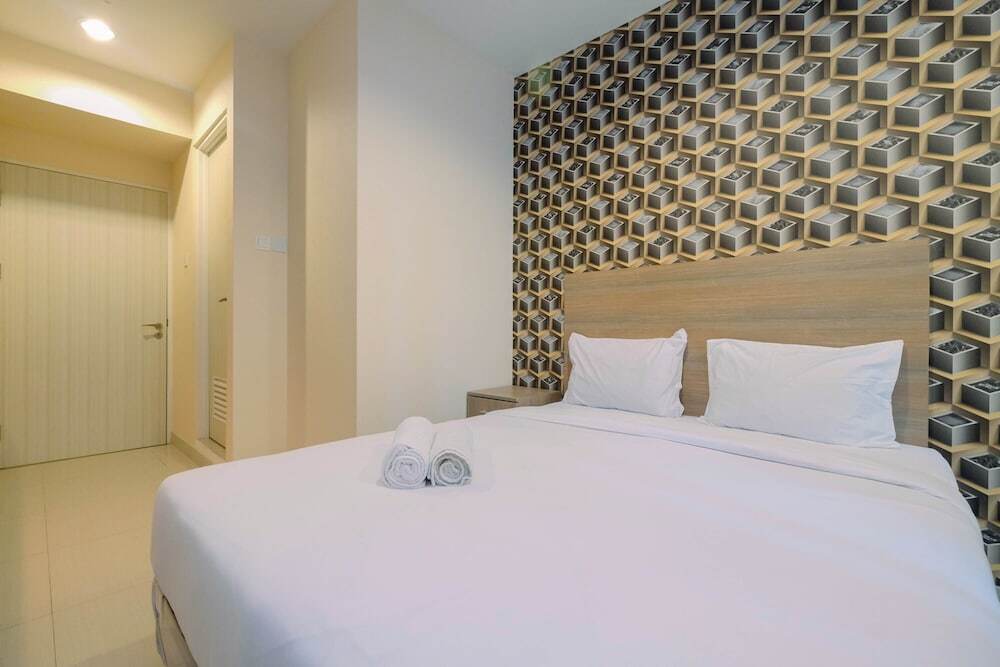 Бекаси: Emerald North Tower Studio Apartment Grand Kamala Lagoon By Travelio