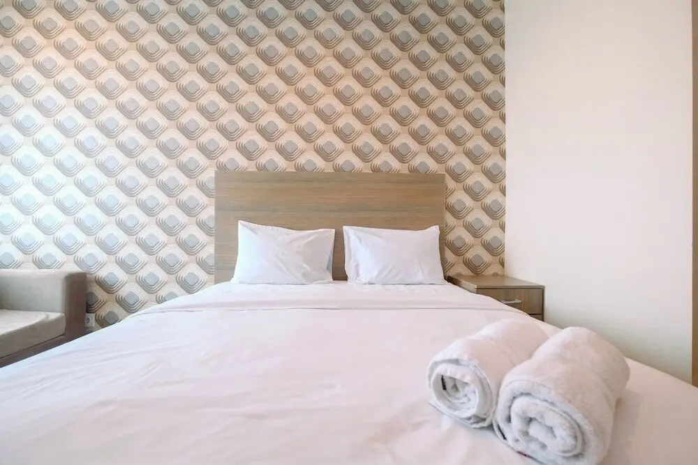 Бекаси: Modern and Posh Studio Apartment @ Grand Kamala Lagoon By Travelio