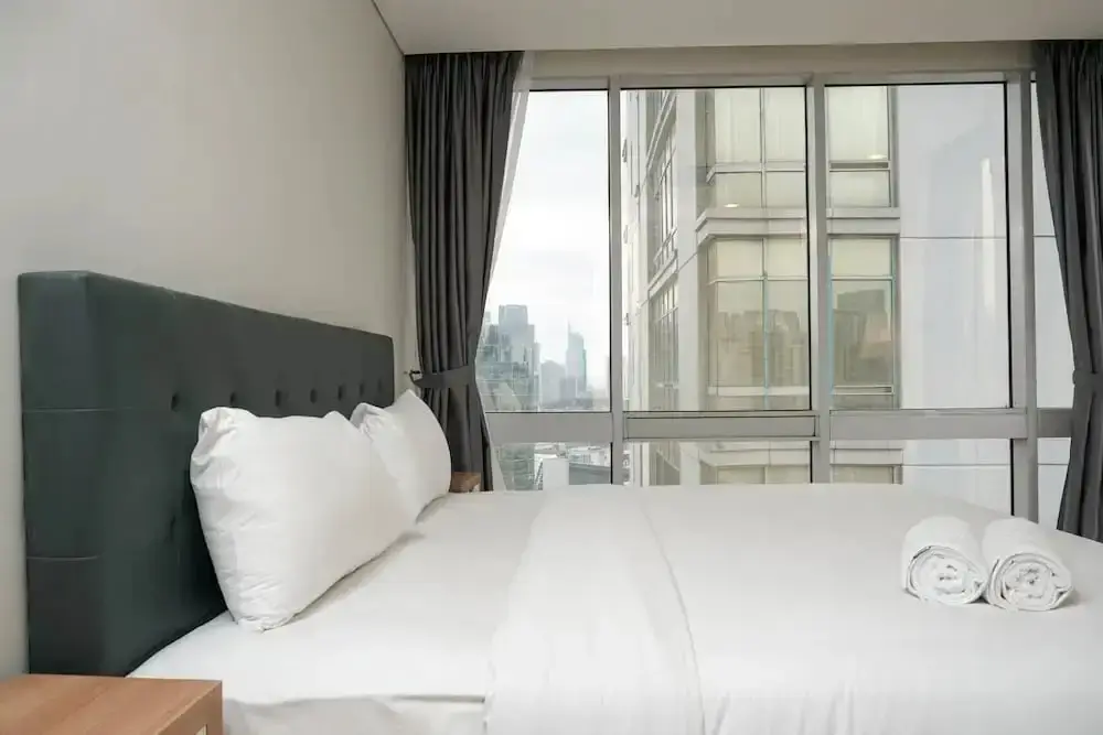 Джакарта: Cozy 2BR at Empyreal Epicentrum Apartment By Travelio