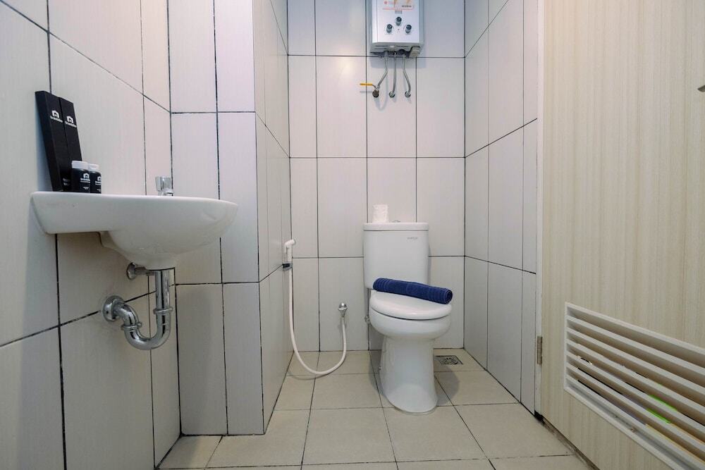 Бекаси: Premium Studio @ Grand Kamala Lagoon Apartment By Travelio