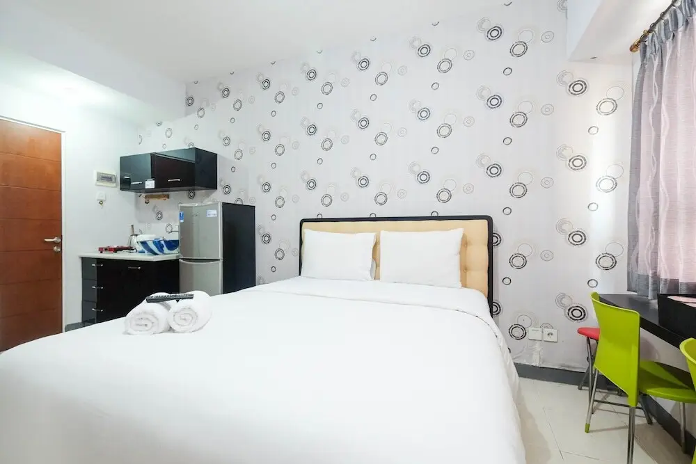 Депок: Contemporary Studio Apartment at Taman Melati Margonda By Travelio