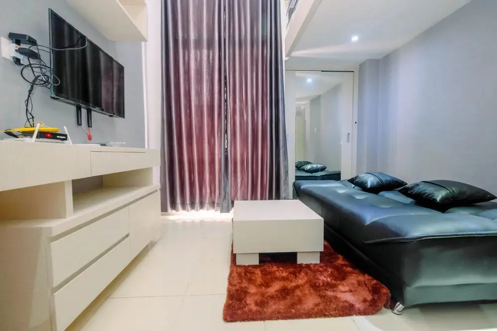 Депок: Minimalist and Stylish Studio Dave Apartment By Travelio