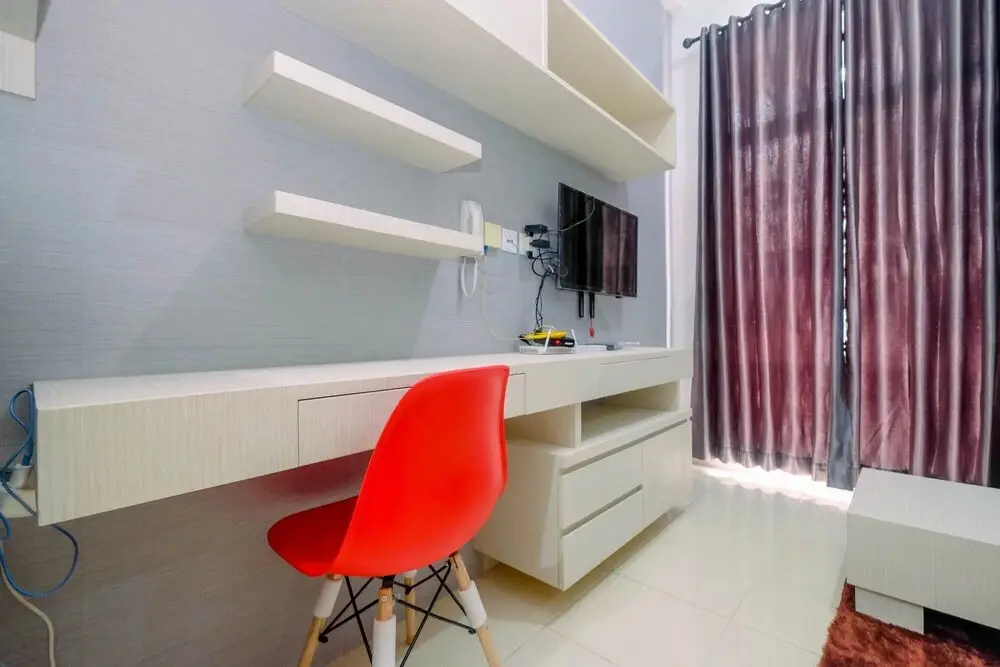 Депок: Minimalist and Stylish Studio Dave Apartment By Travelio