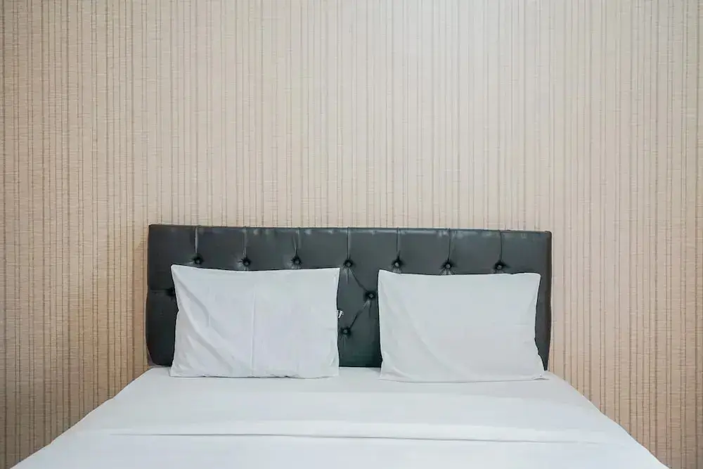 Stylish and Posh Studio Green Lake View Apartment By Travelio — фото 1