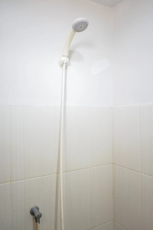Южный Тангеранг: Stylish and Posh Studio Green Lake View Apartment By Travelio