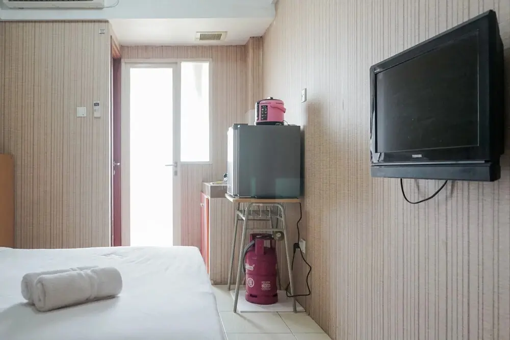Южный Тангеранг: Stylish and Posh Studio Green Lake View Apartment By Travelio
