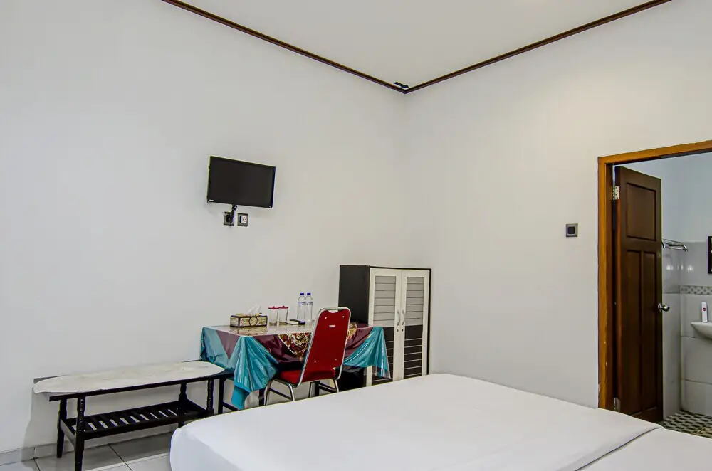 Маланг: Loesje Guesthouse