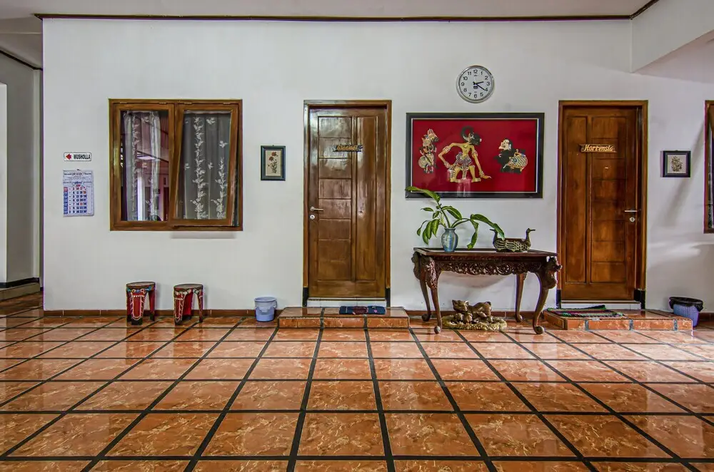 Маланг: Loesje Guesthouse