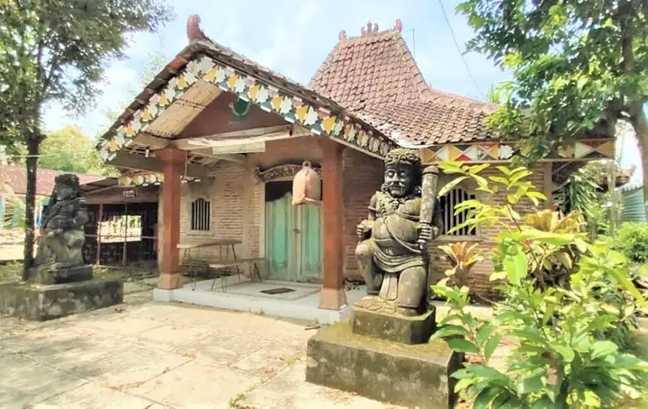 Батуретно: Pondok Krebet Syariah