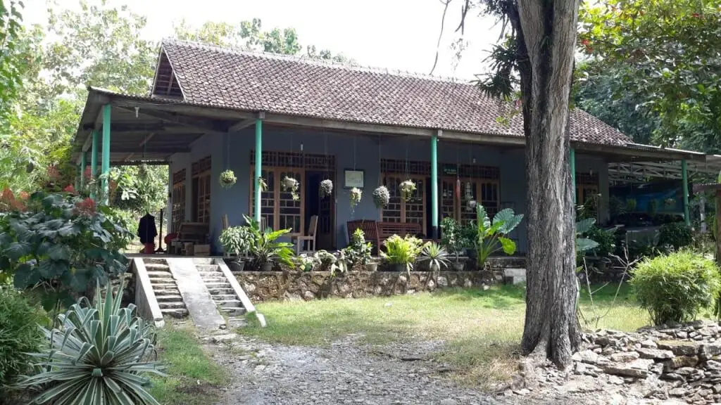 Батуретно: Homestay Sidodadi Syariah