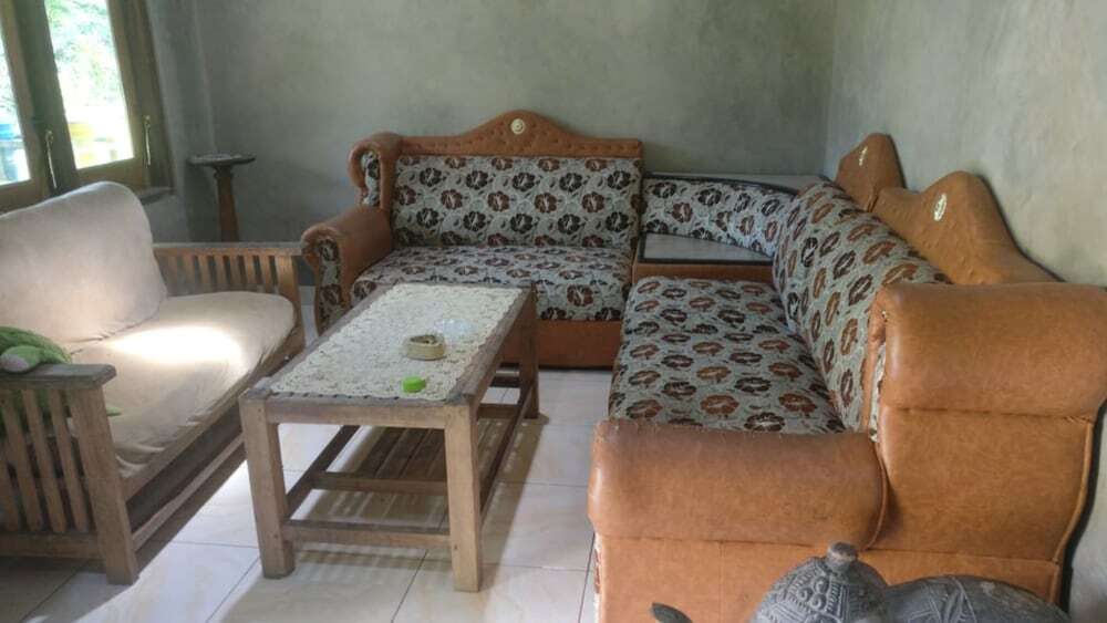 Батуретно: Argosari Homestay Syariah